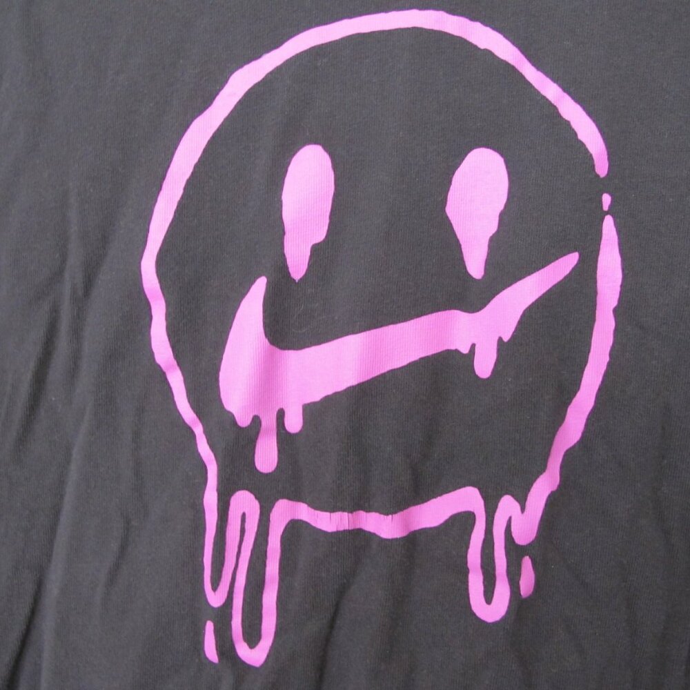 Nike Drip Smiley Face Logo T-Shirt - Picture 3 of 7